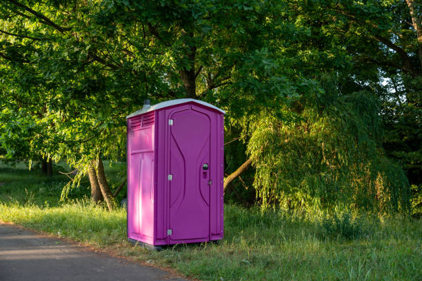 Best Luxury portable toilet rental  in Winsted, CT
